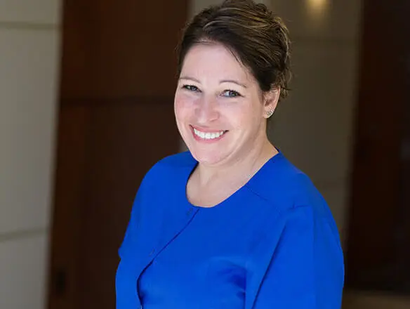 headshot of tara retzlaff